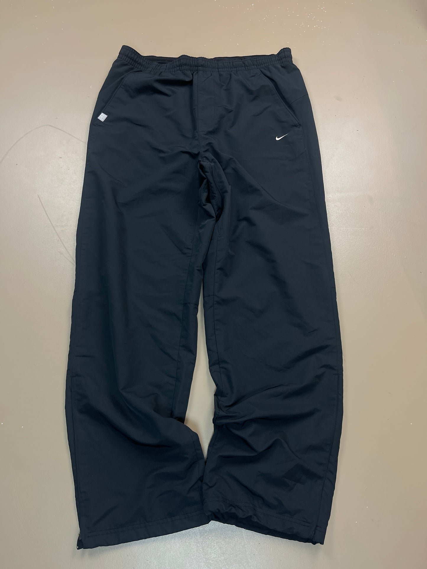 Nike Baggy Trackpants L