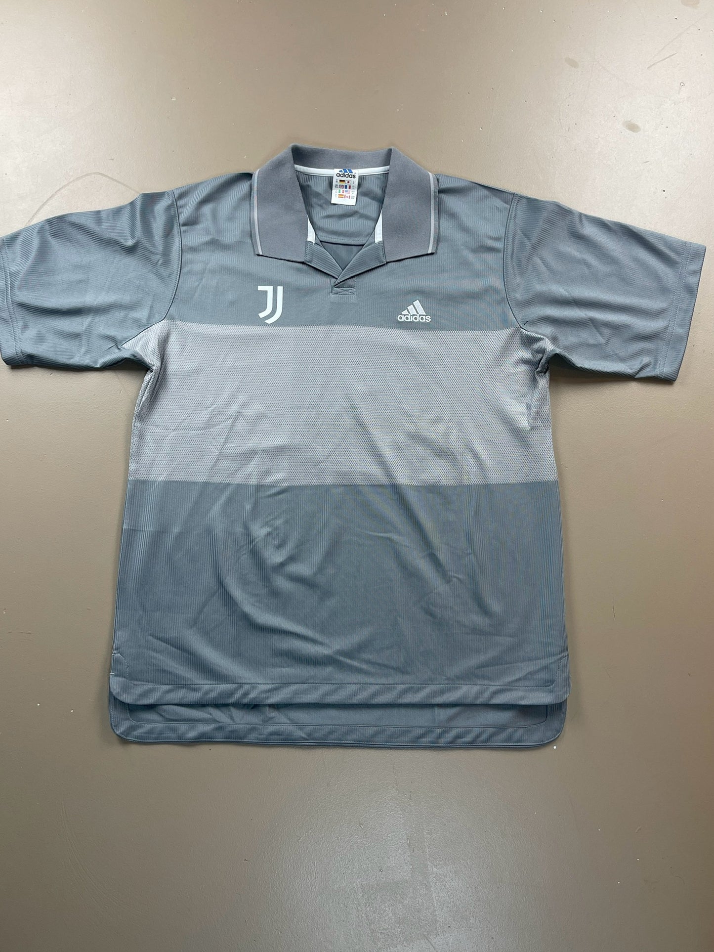 Juventus Adidas Shirt M