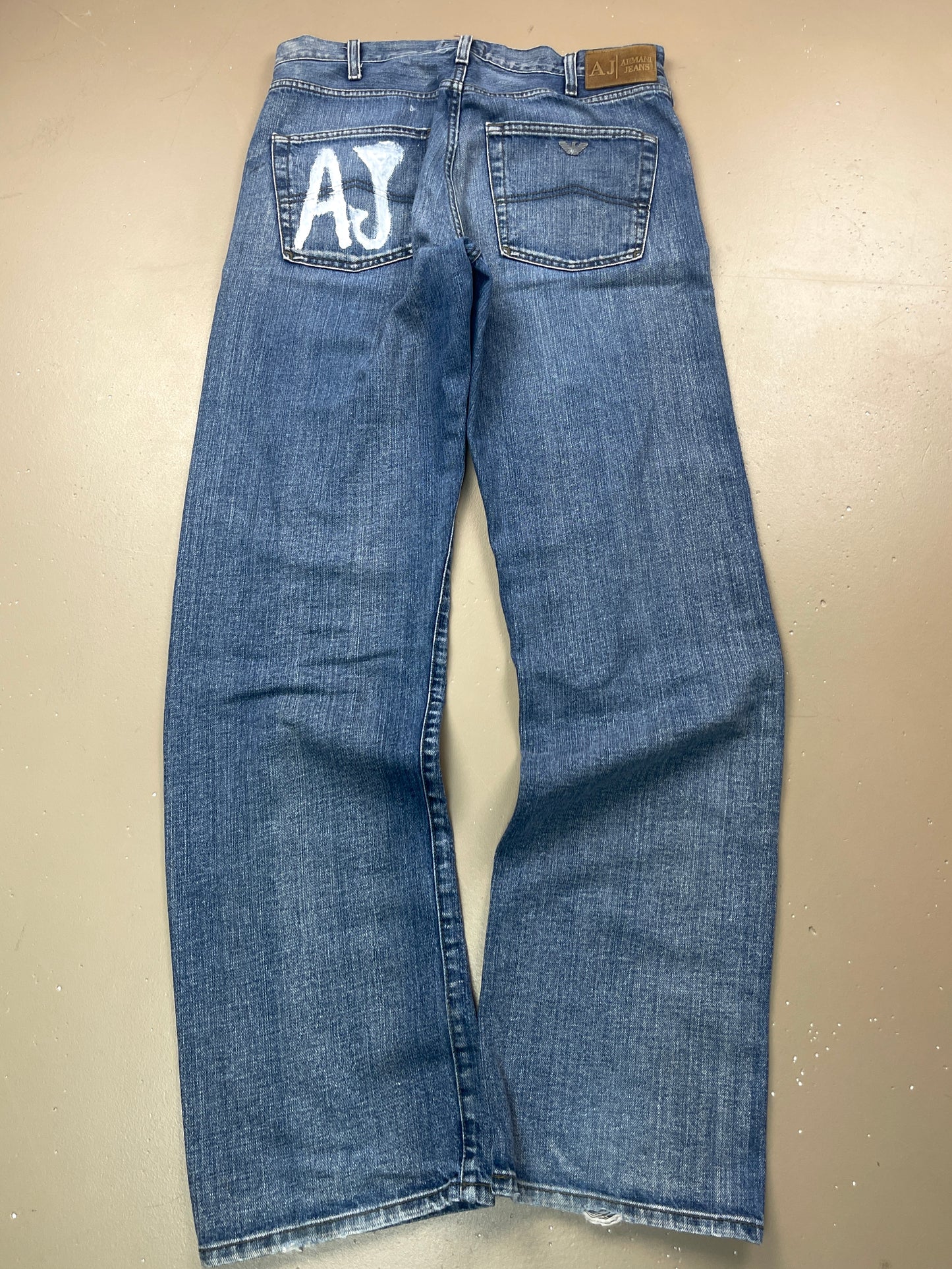 Armani Jeans ( M )